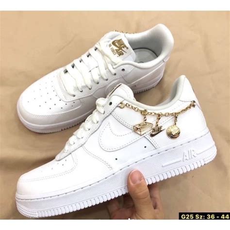 nike air force 1 damen goldkette|Women's Nike Air Force 1 'Golden Touch'. Nike SNKRS.